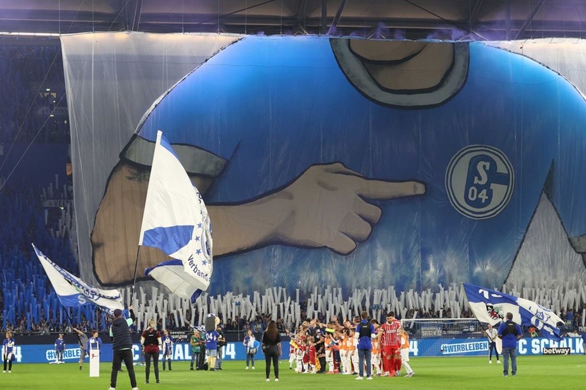 schalke-04-choreo-100__v-ARDFotogalerie.jpg